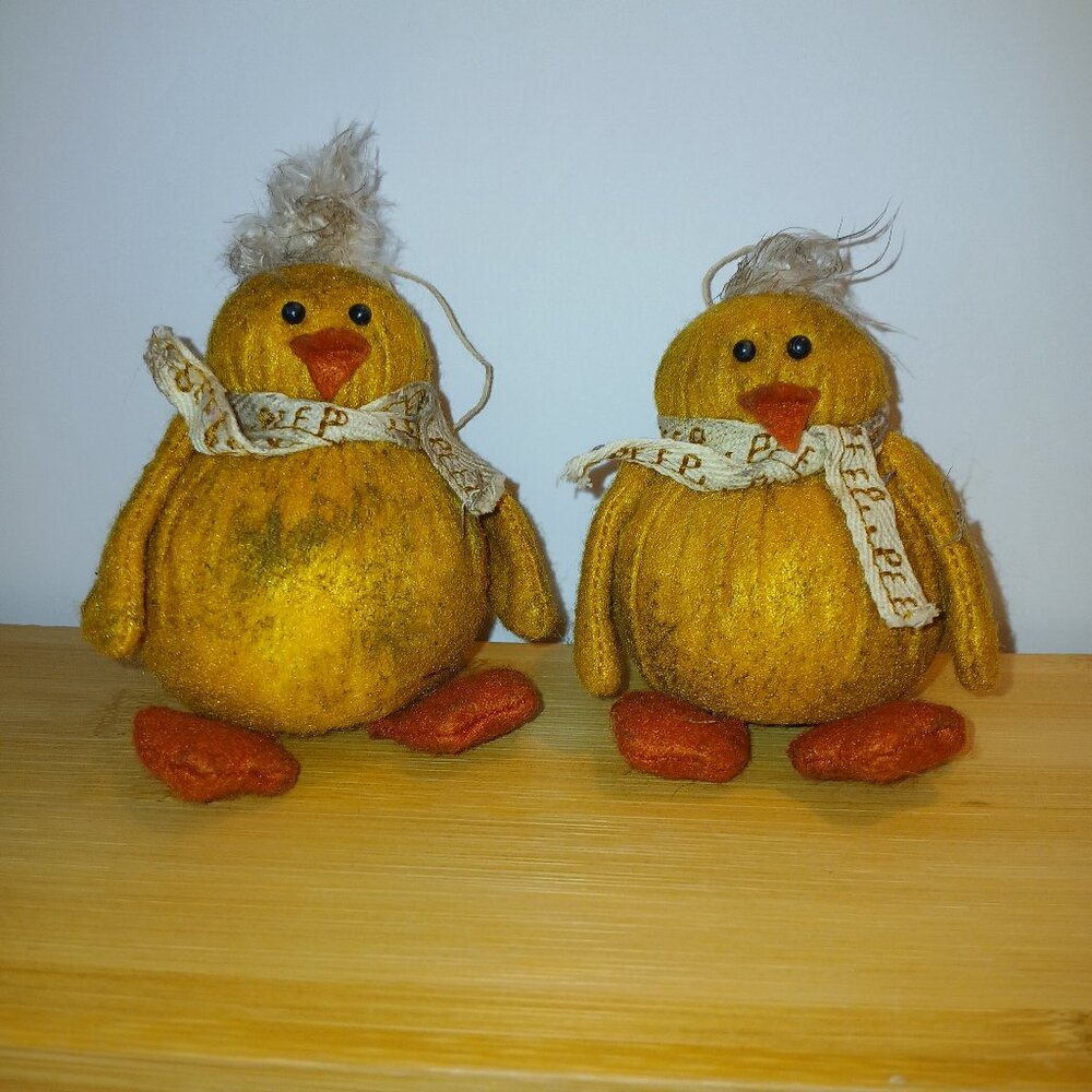 2 Spring Primitive Easter Chicks decor